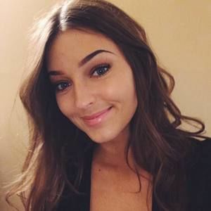 Meet your Posher, Caitlin